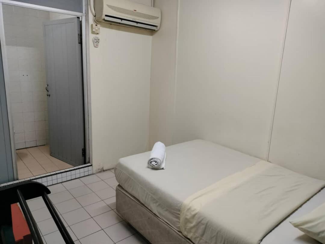 White Hotel Malacca Екстер'єр фото