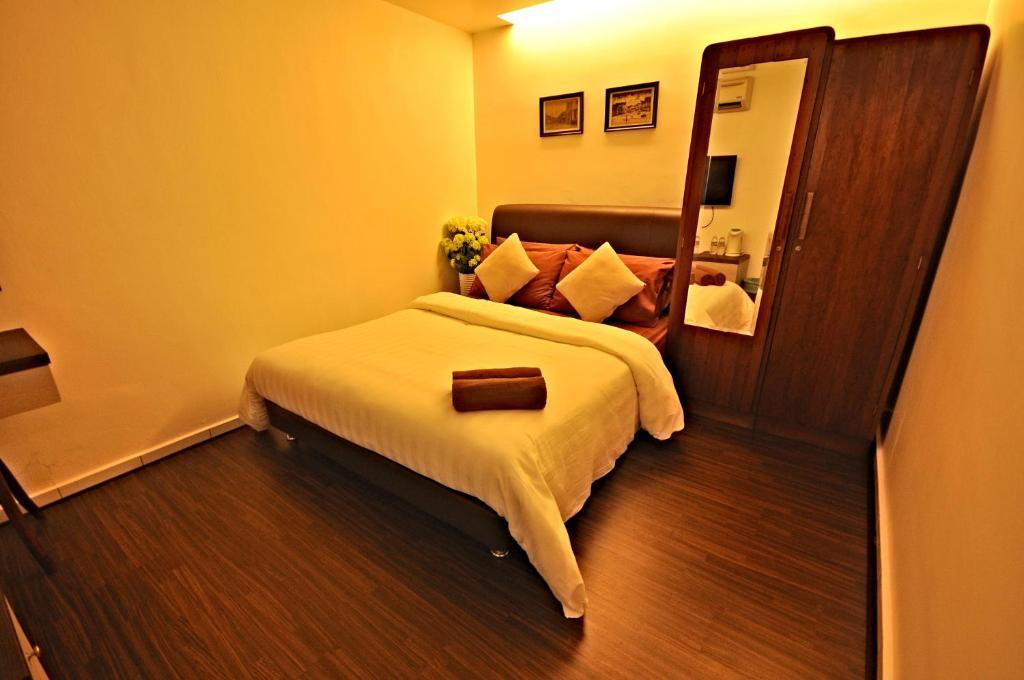 White Hotel Malacca Номер фото